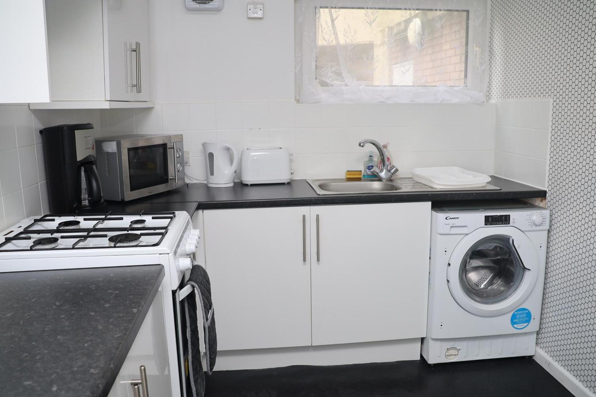 Superb 3 Bedroom Flat In Stafford Esterno foto